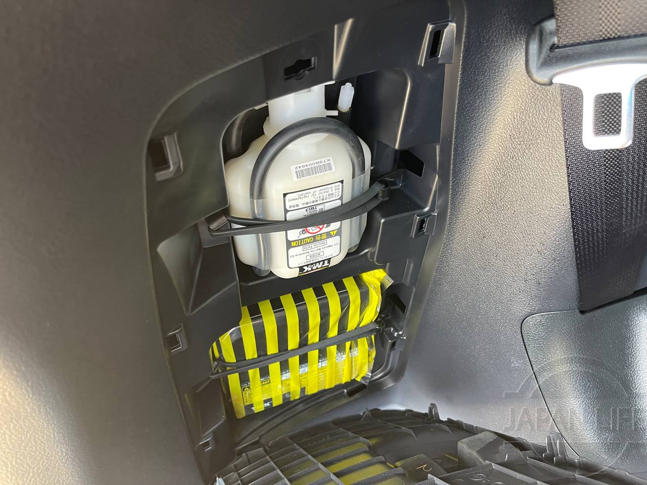 Фото Toyota Voxy - Japan Life 