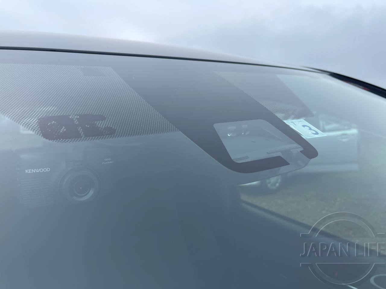 Фото Toyota Voxy - Japan Life 