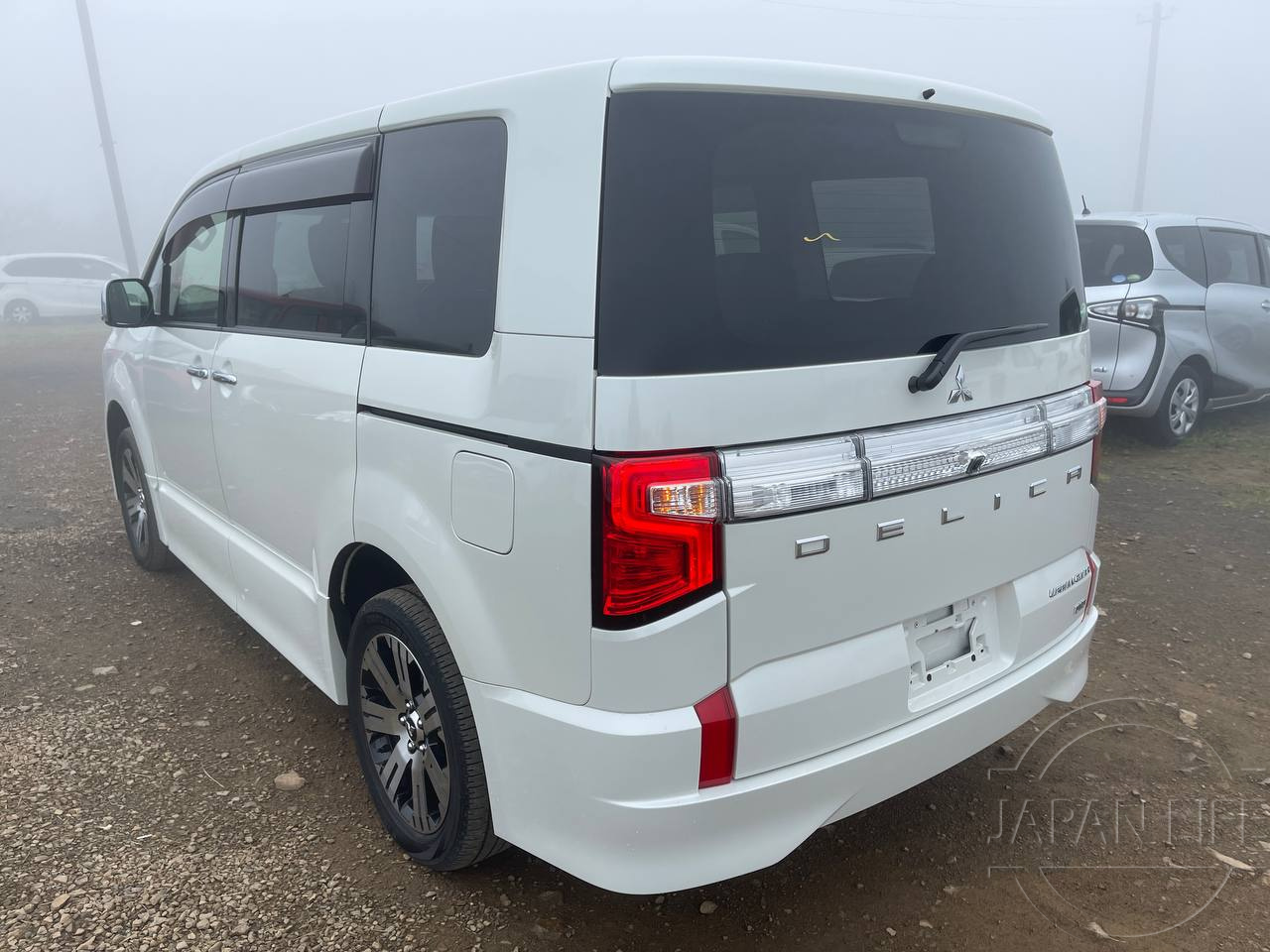 Фото Mitsubishi Delica D:5 - Japan Life 