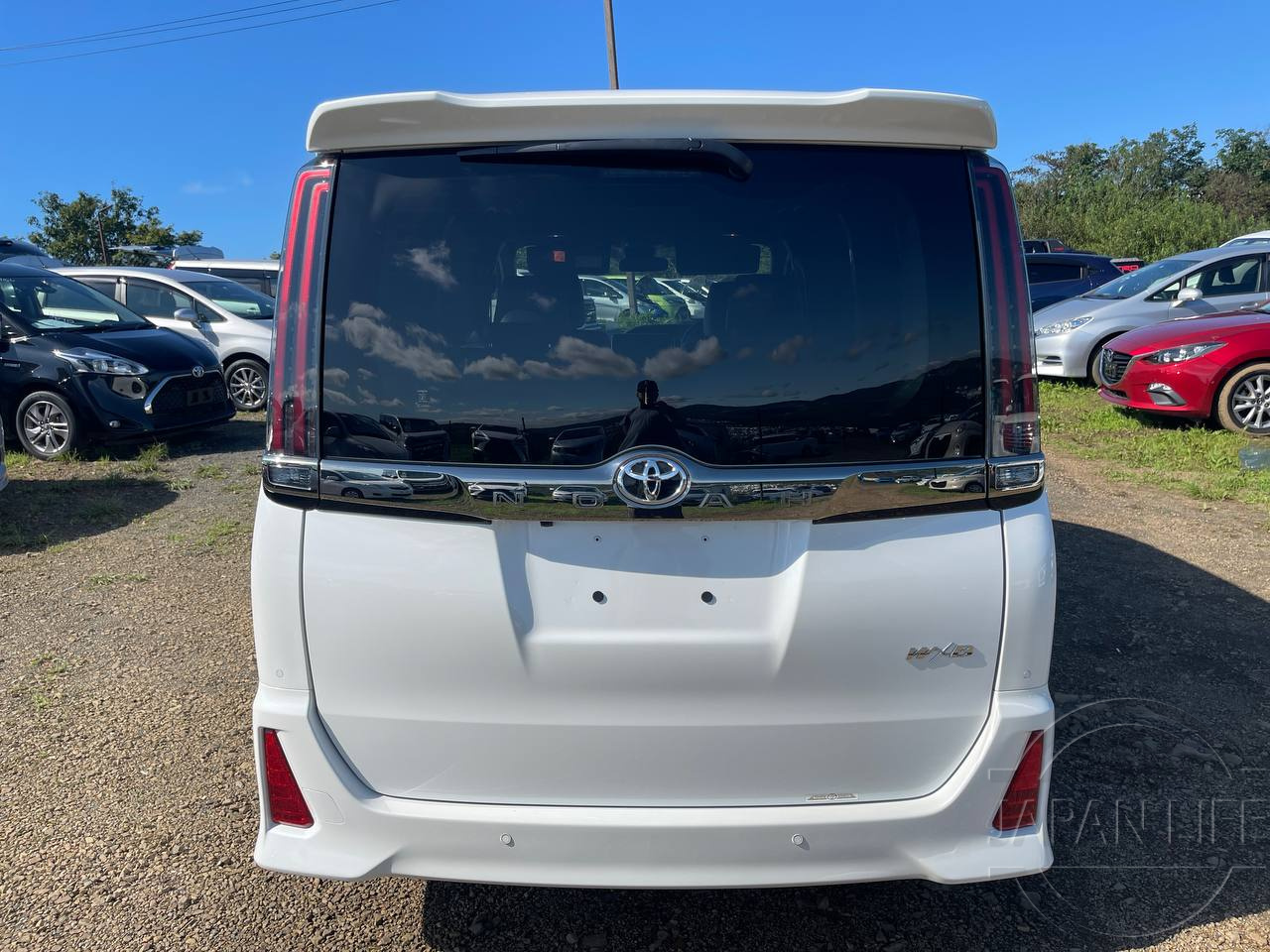 Фото Toyota Noah - Japan Life 