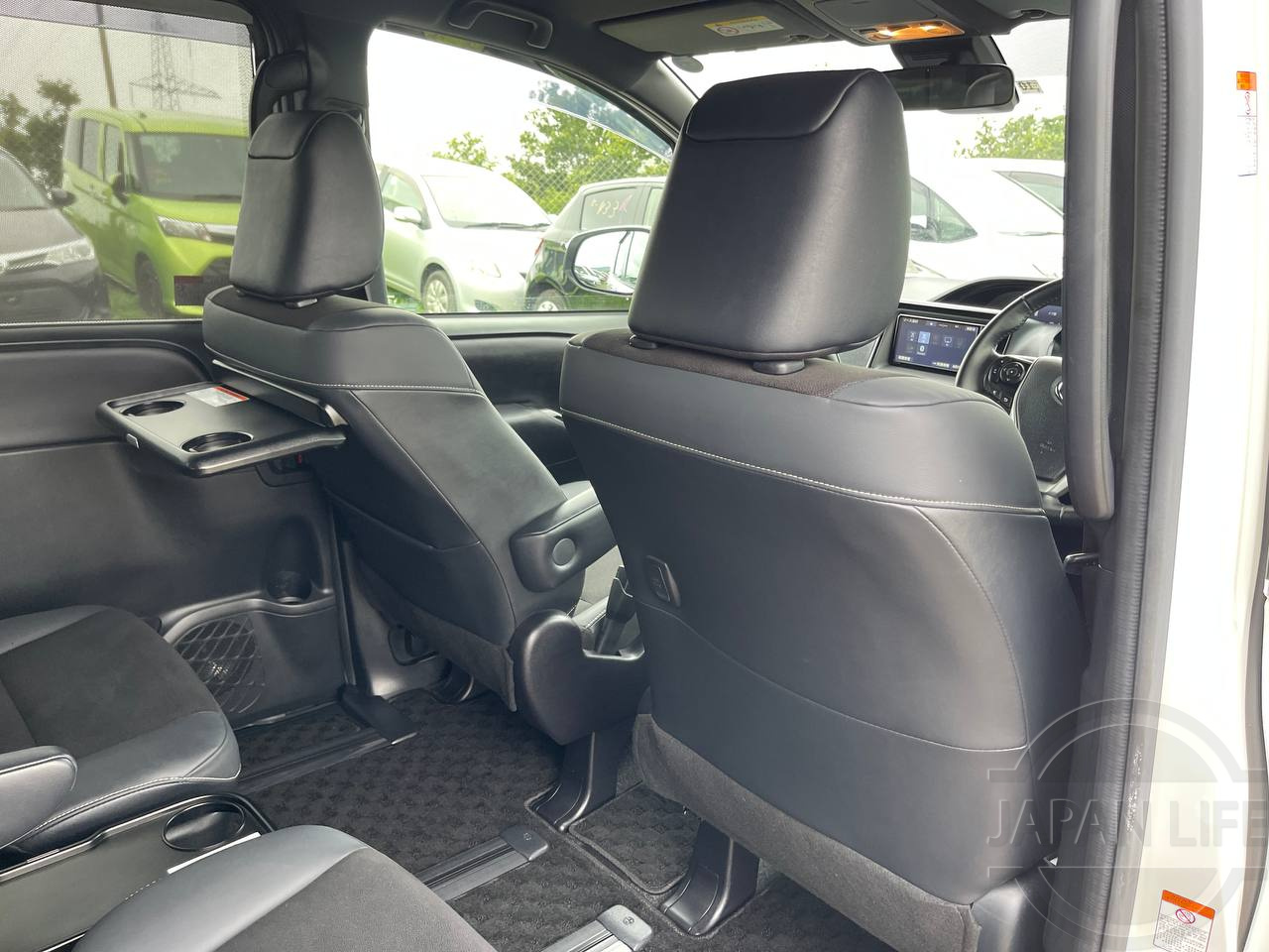 Фото Toyota Noah - Japan Life 