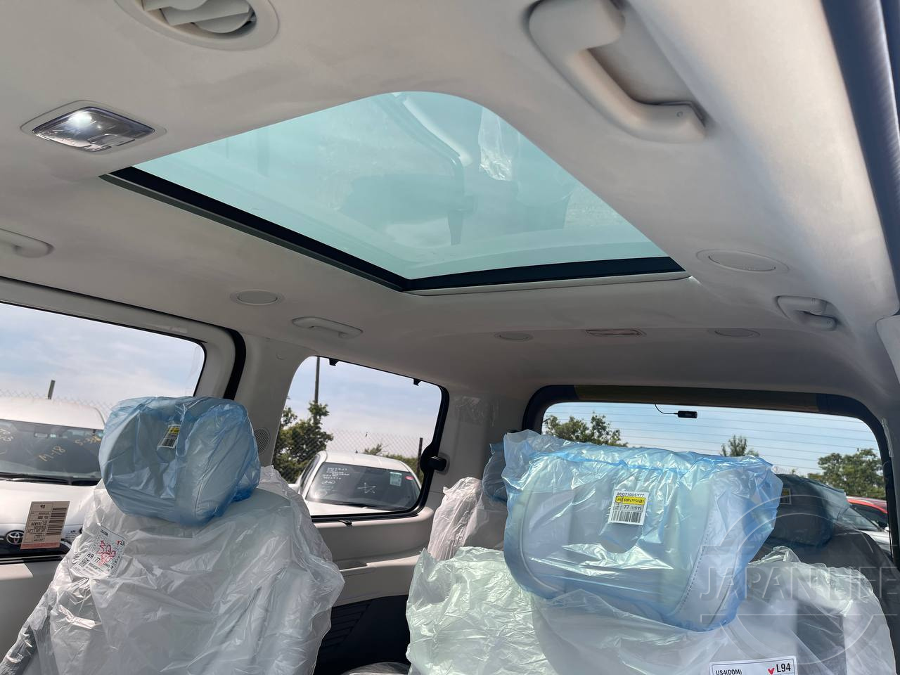 Фото Hyundai Staria - Japan Life 