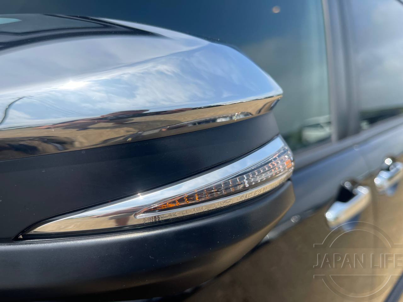 Фото Toyota Voxy - Japan Life 