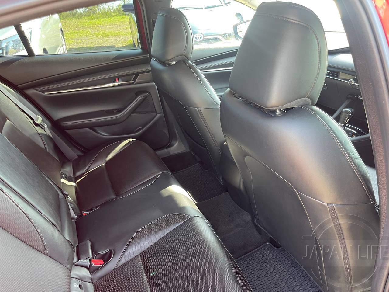 Фото Mazda Mazda3 - Japan Life 