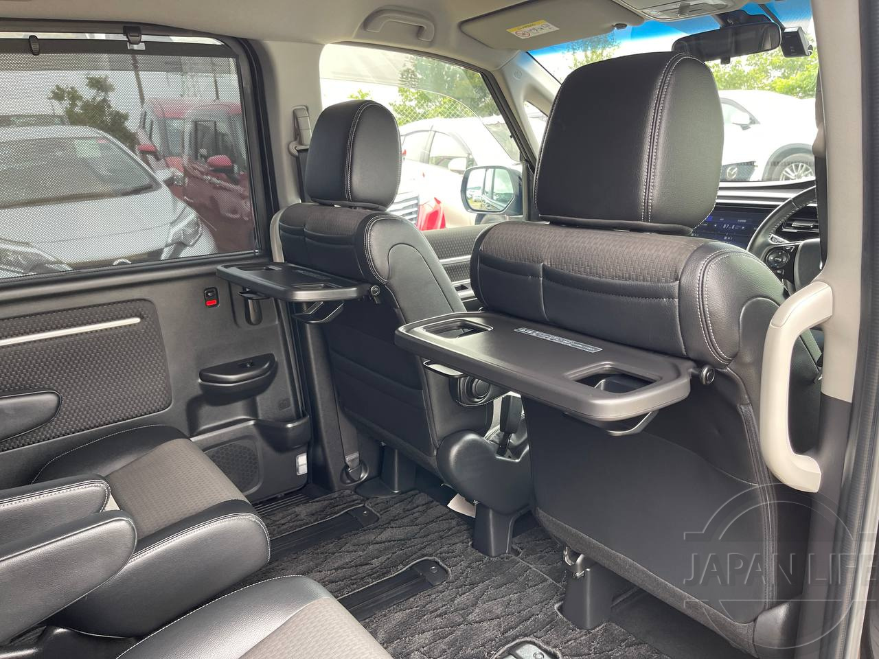 Фото Honda Stepwgn - Japan Life 