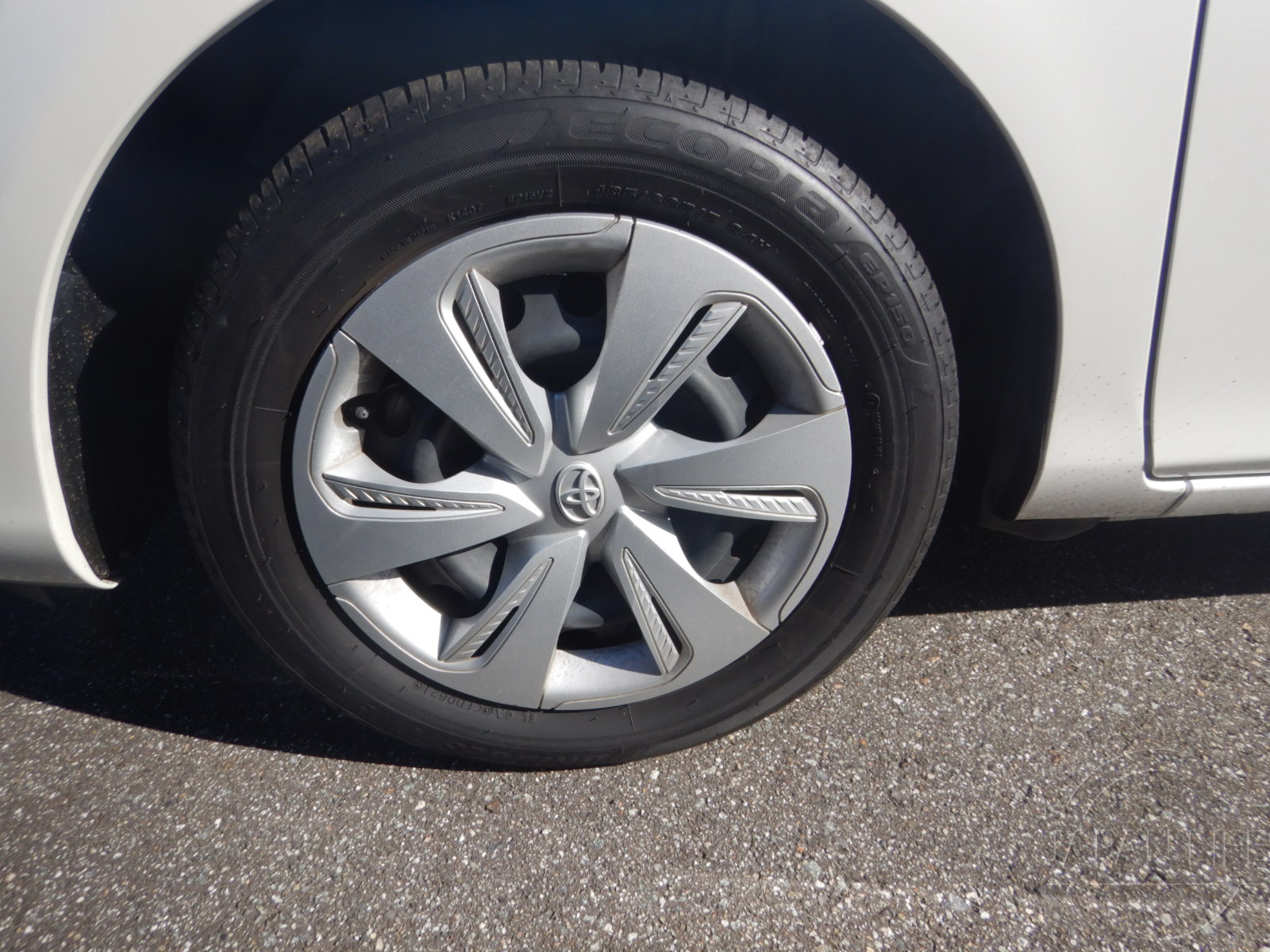 Фото Toyota Sienta - Japan Life 