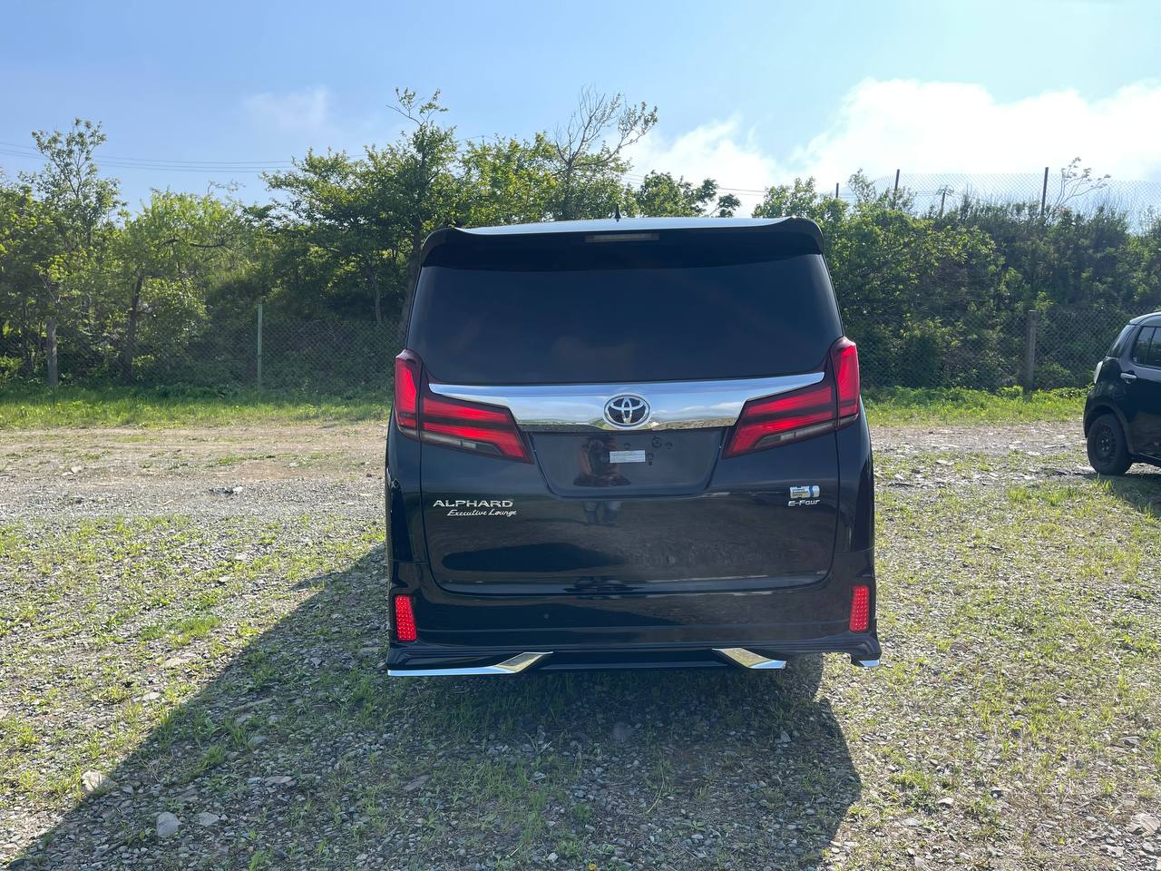 Фото Toyota Alphard - Japan Life 