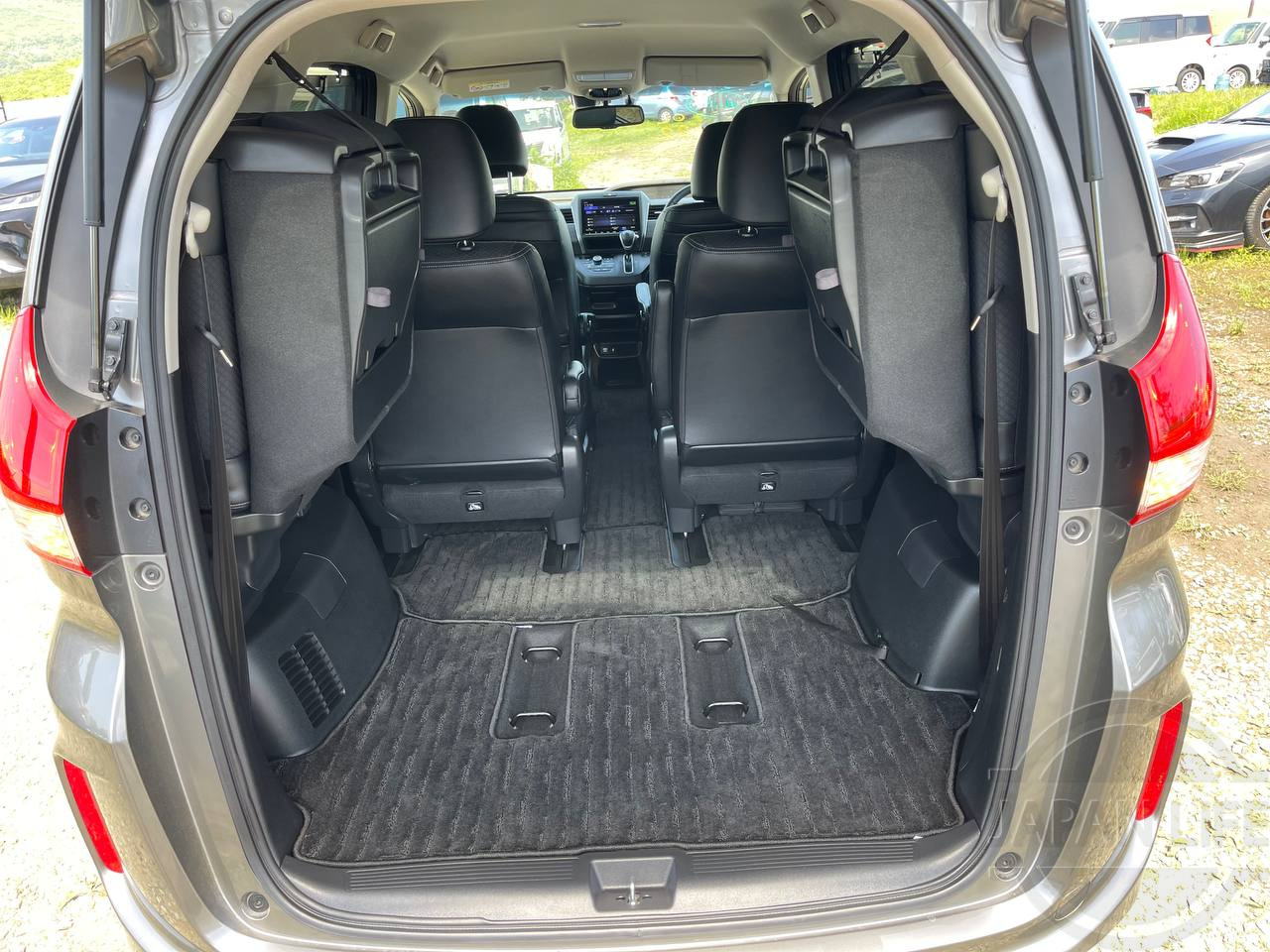 Фото Honda Freed - Japan Life 