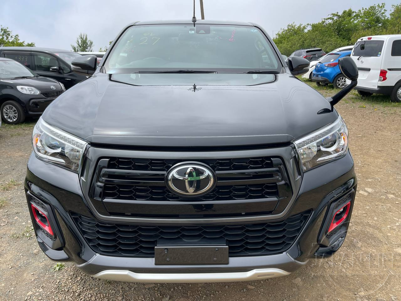 Фото Toyota Hilux - Japan Life 