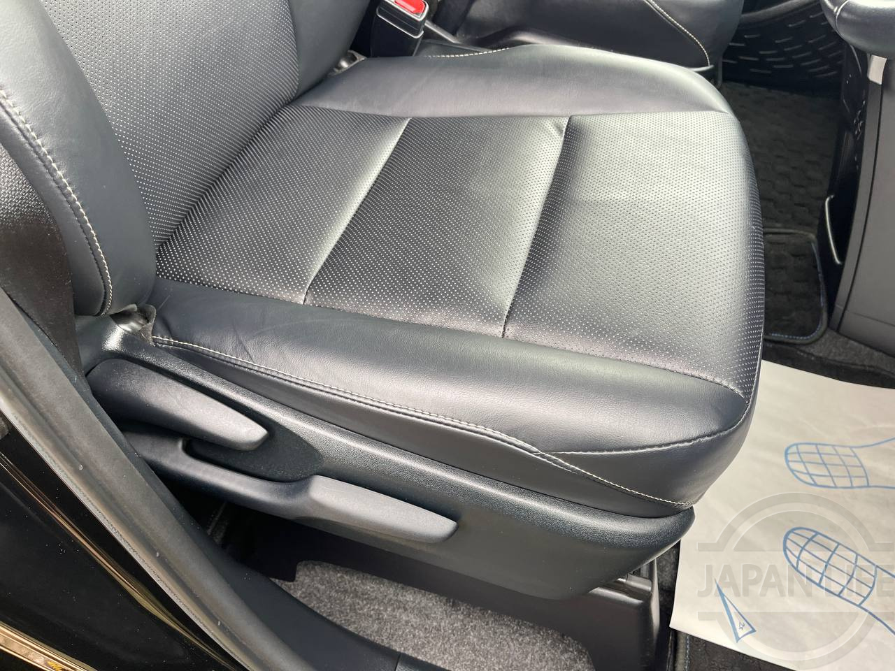 Фото Toyota Esquire - Japan Life 