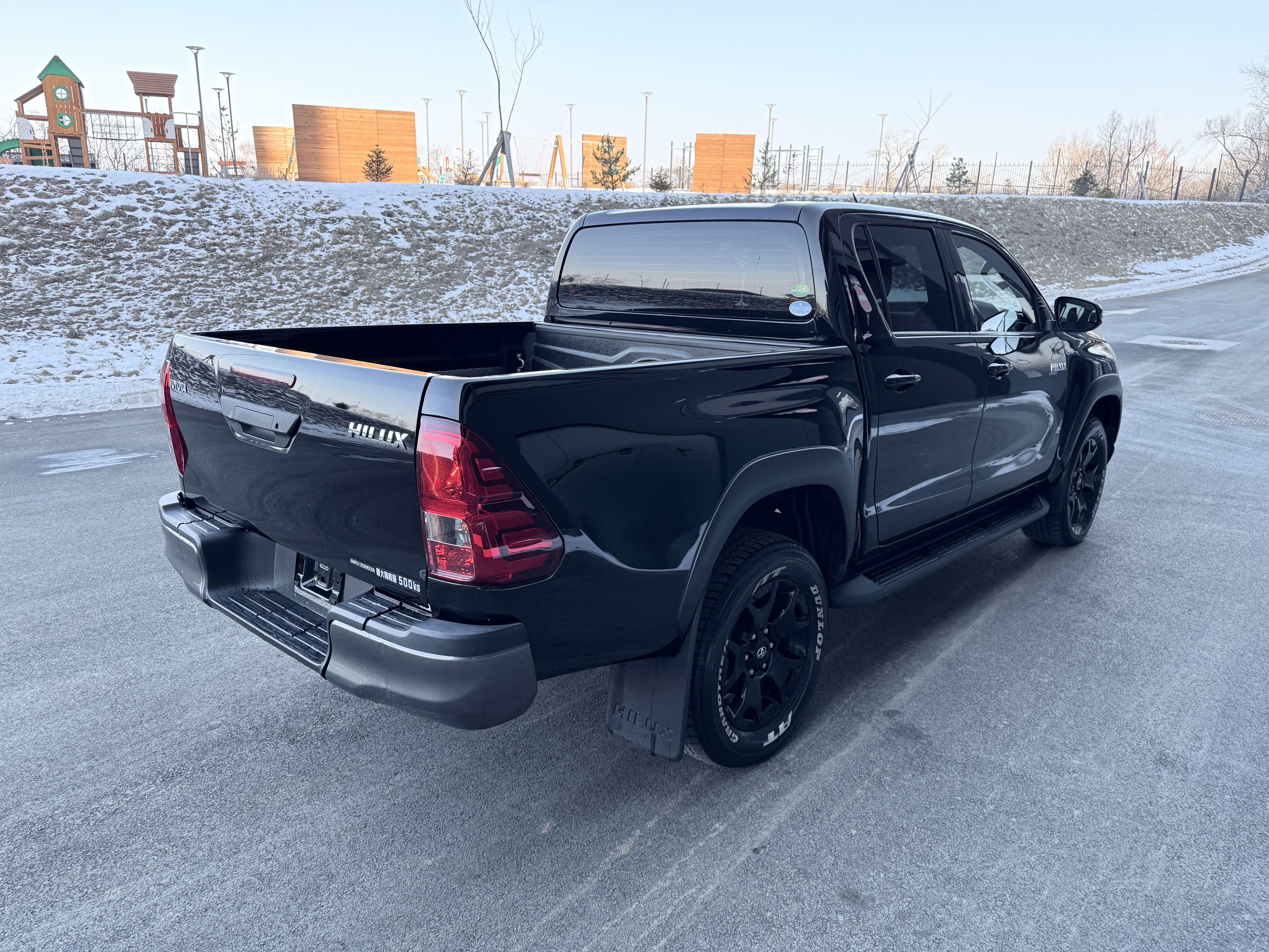 Фото Toyota Hilux - Japan Life 