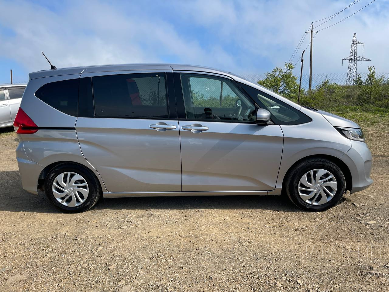 Фото Honda Freed - Japan Life 