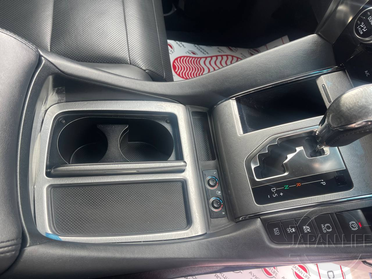 Фото Toyota Alphard - Japan Life 