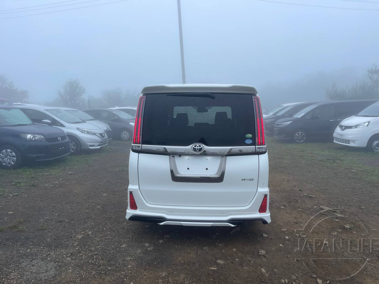 Фото Toyota Noah - Japan Life 