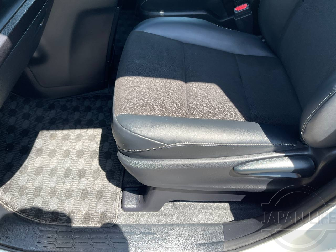 Фото Toyota Noah - Japan Life 