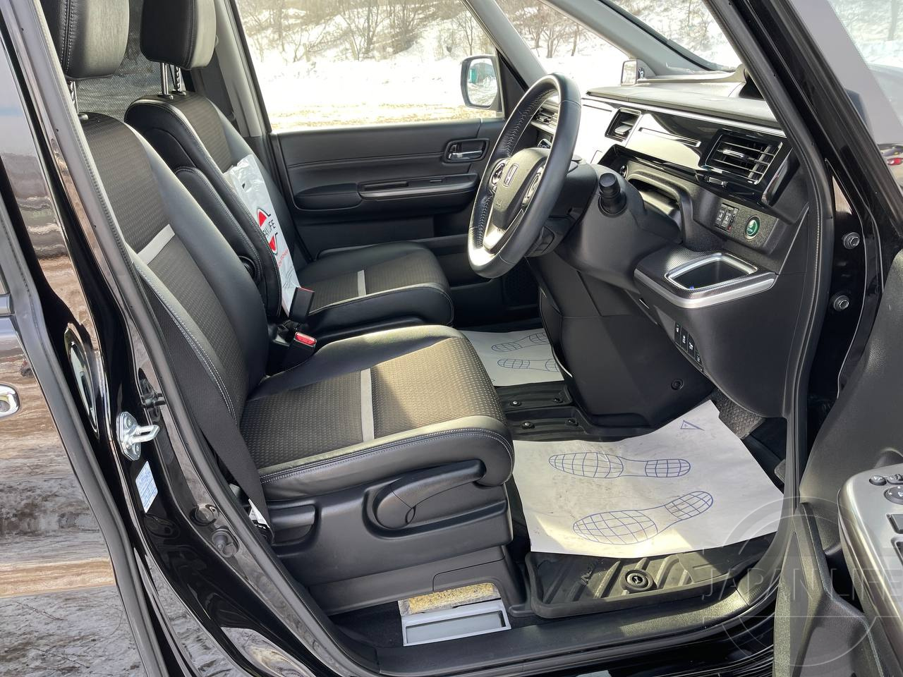 Фото Honda Stepwgn - Japan Life 