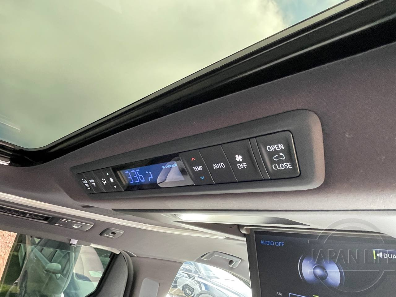 Фото Toyota Alphard - Japan Life 