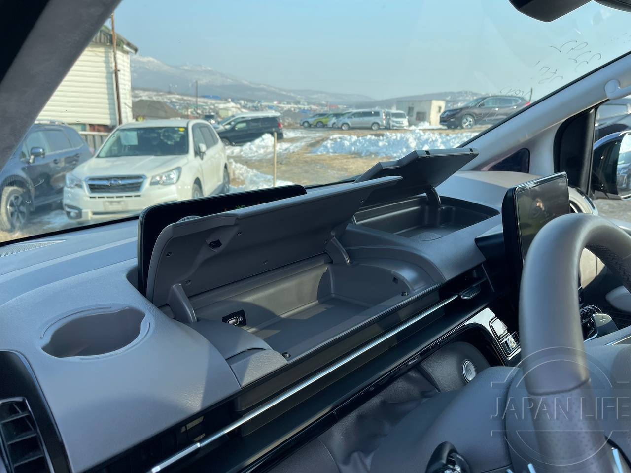 Фото Hyundai Staria - Japan Life 