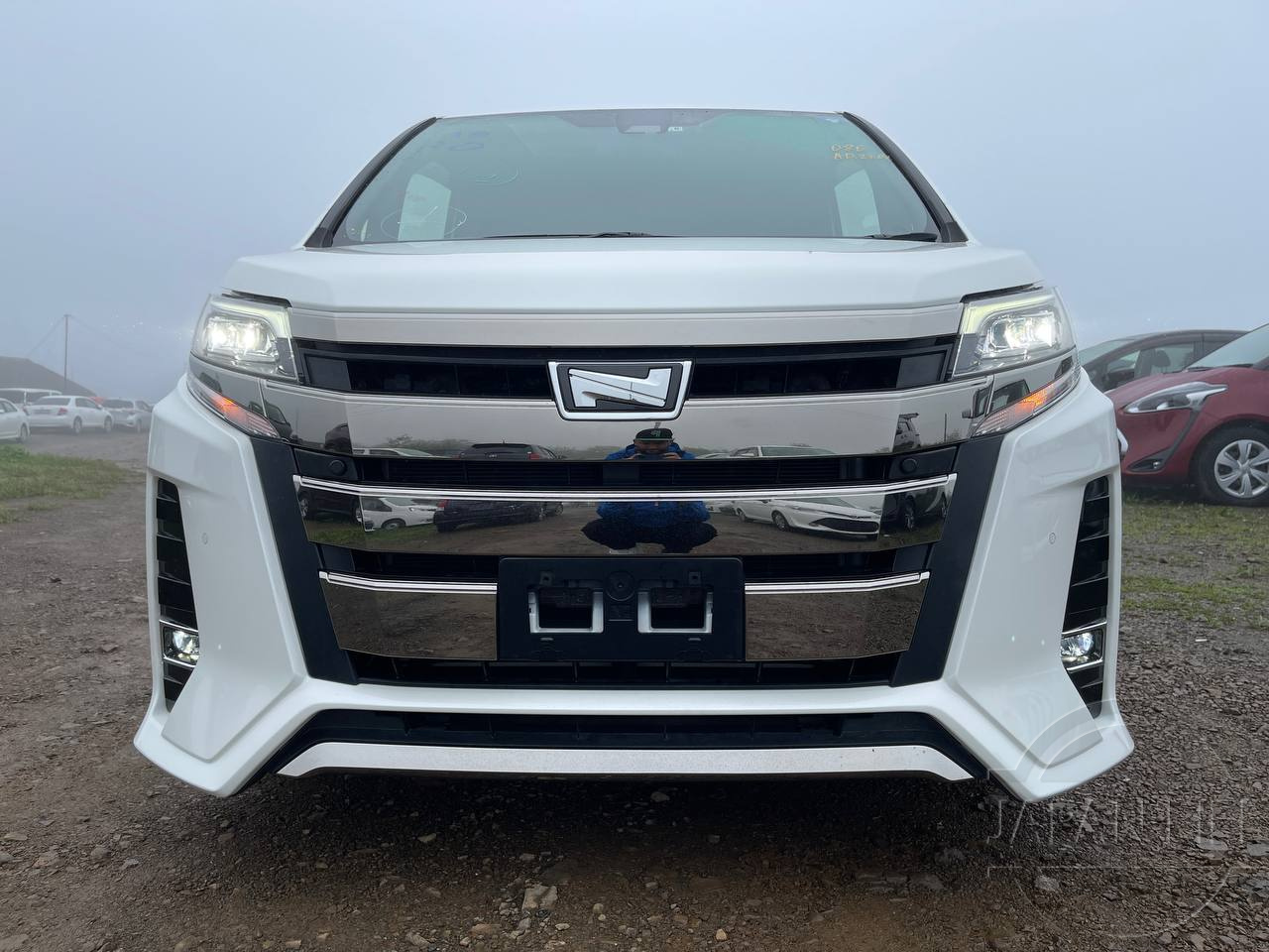 Фото Toyota Noah - Japan Life 