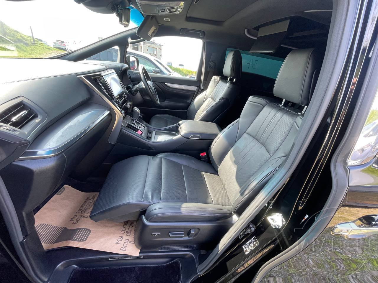 Фото Toyota Alphard - Japan Life 