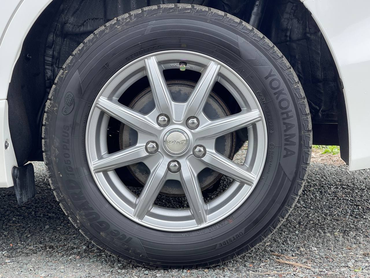 Фото Toyota Esquire - Japan Life 