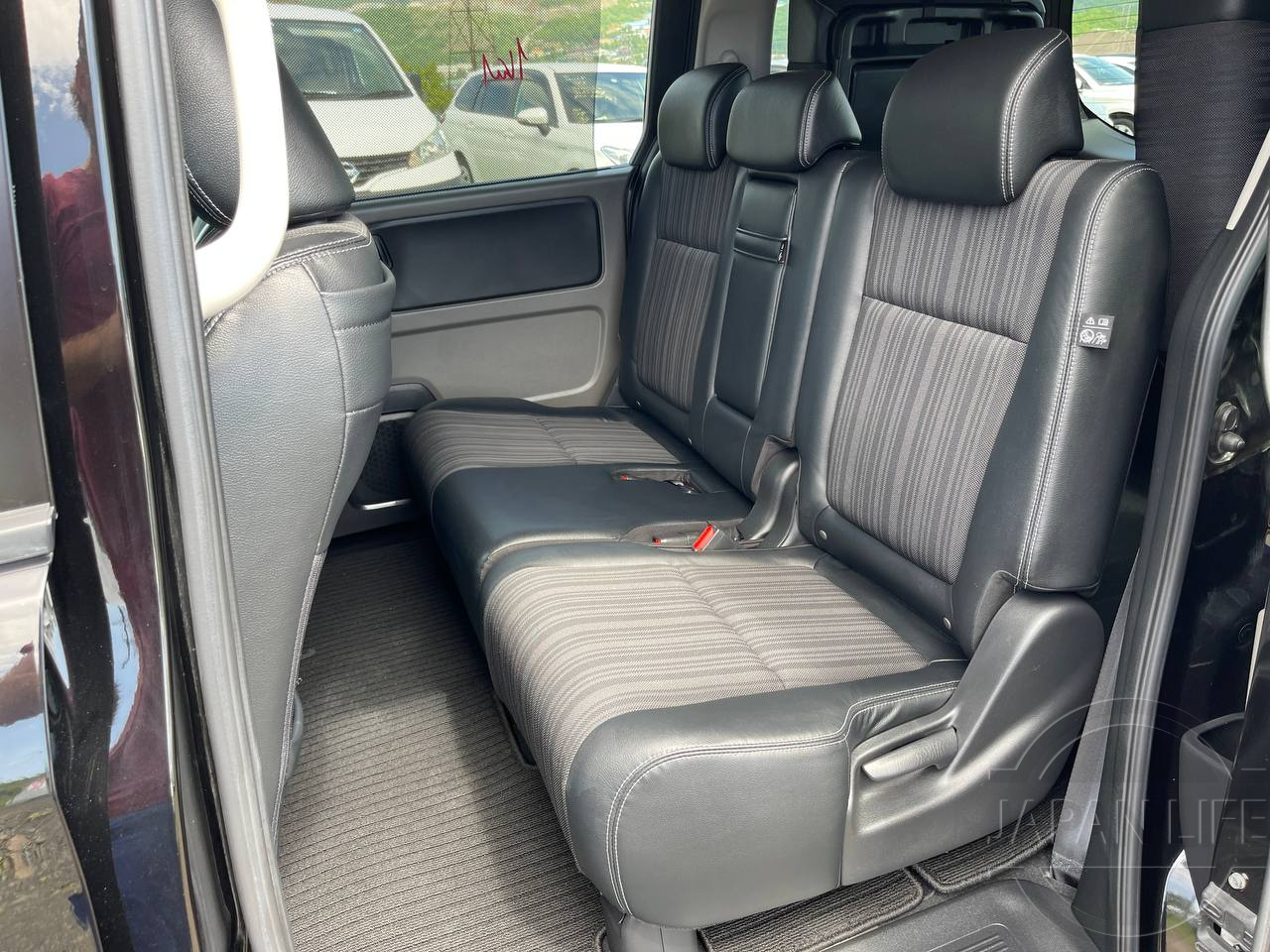 Фото Honda Freed - Japan Life 