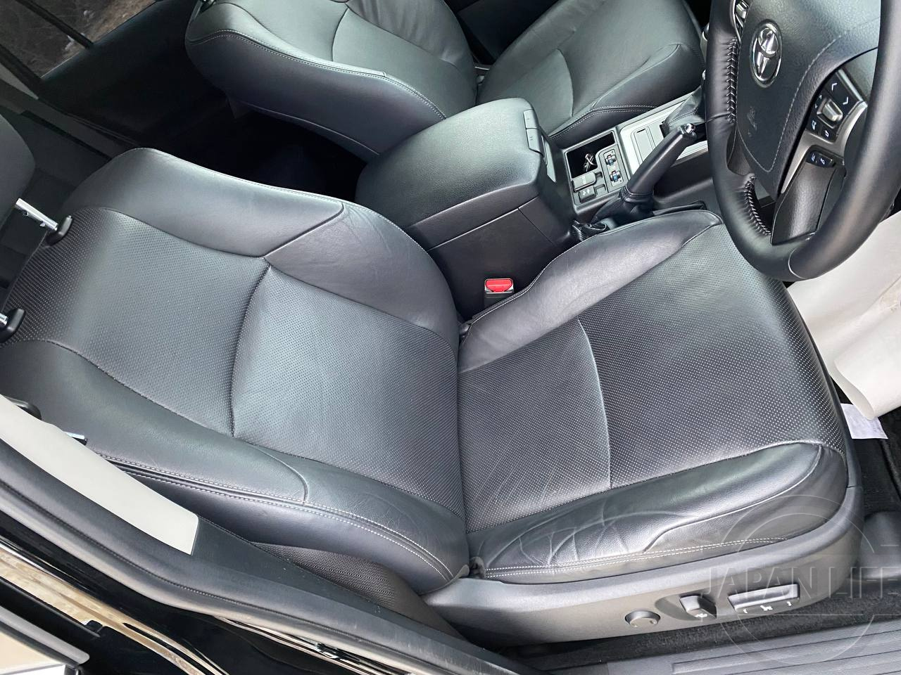 Фото Toyota Land Cruiser Prado - Japan Life 