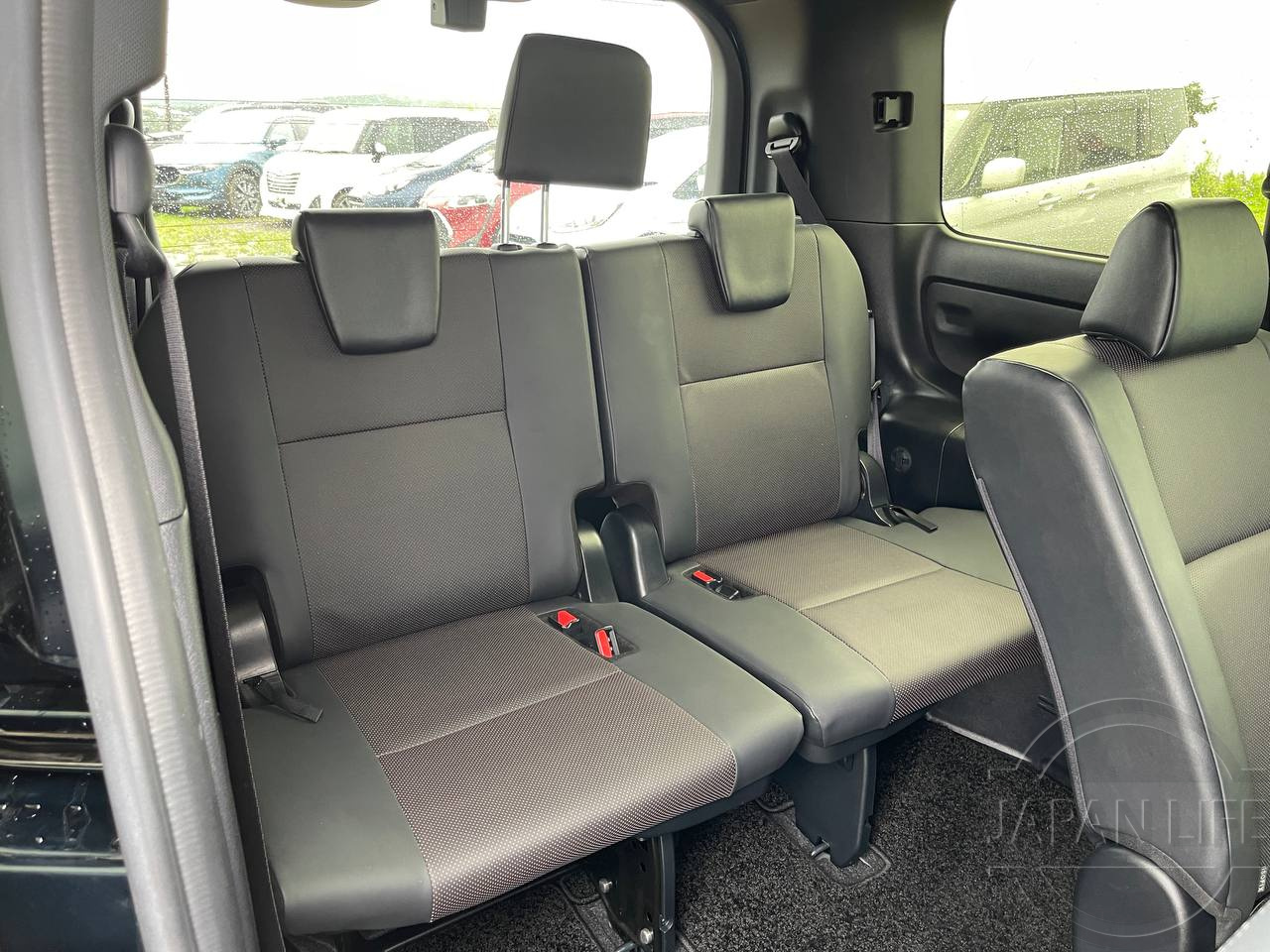 Фото Toyota Esquire - Japan Life 