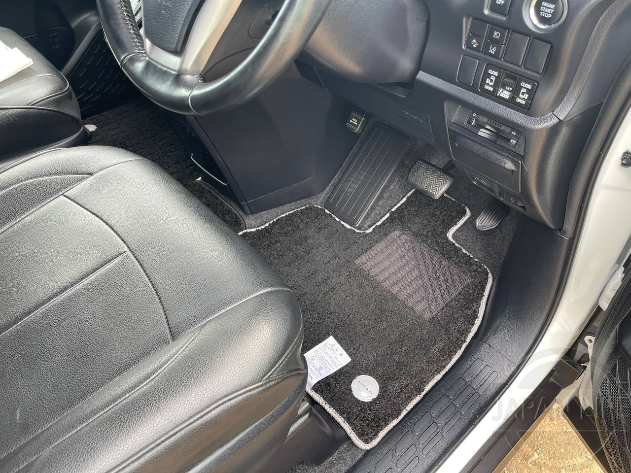 Фото Toyota Noah - Japan Life 