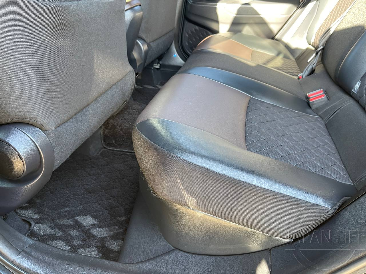 Фото Toyota C-HR - Japan Life 