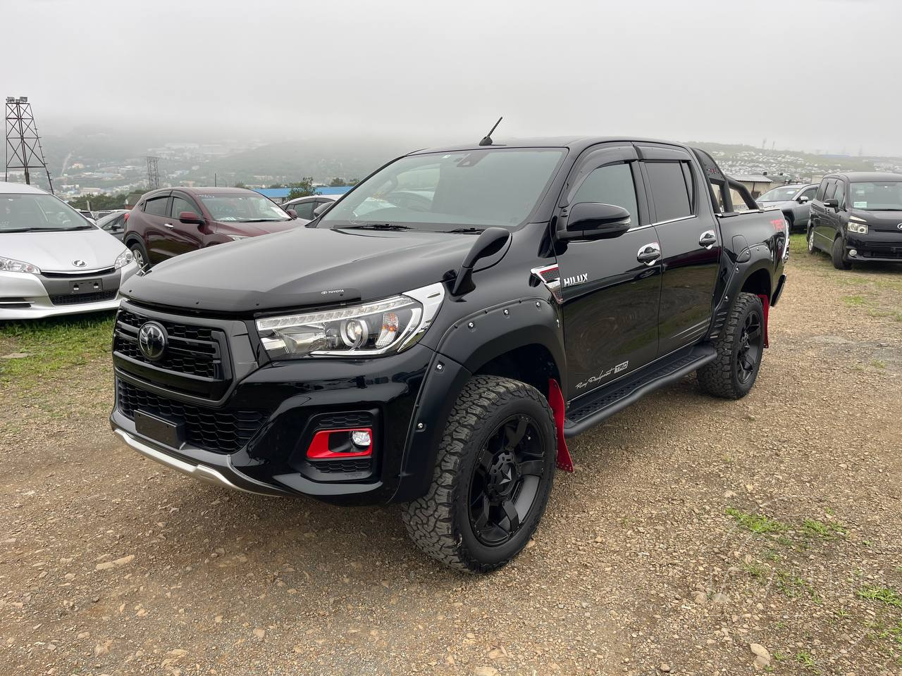 Фото Toyota Hilux - Japan Life 