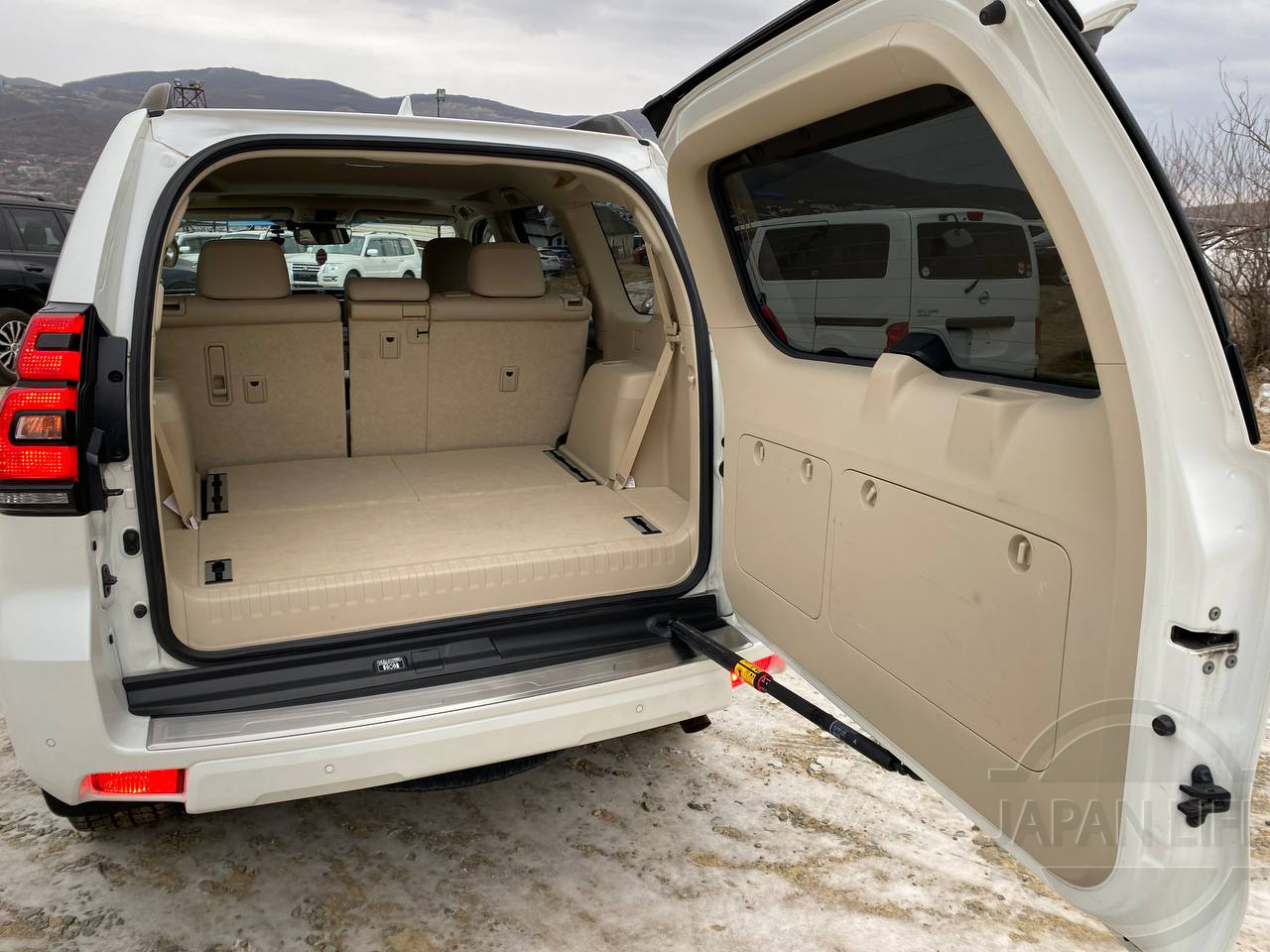 Фото Toyota Land Cruiser Prado - Japan Life 
