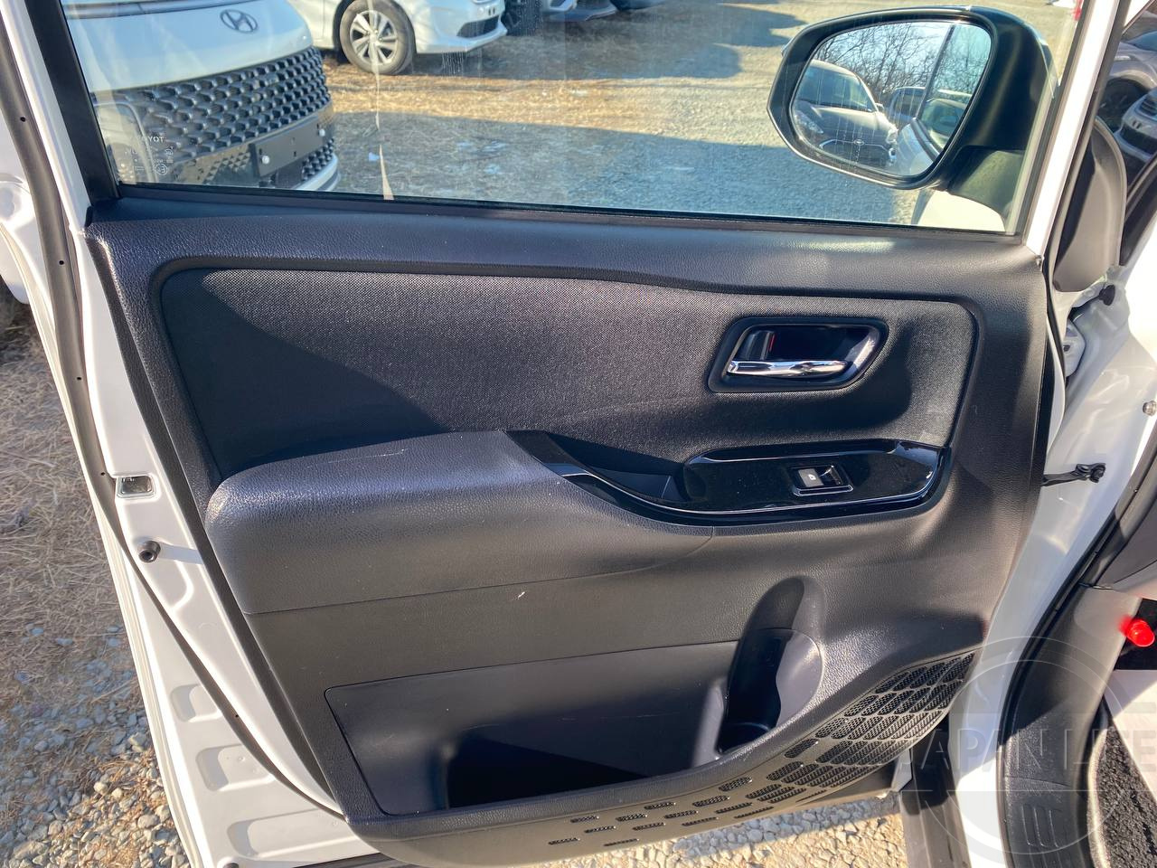 Фото Toyota Voxy - Japan Life 