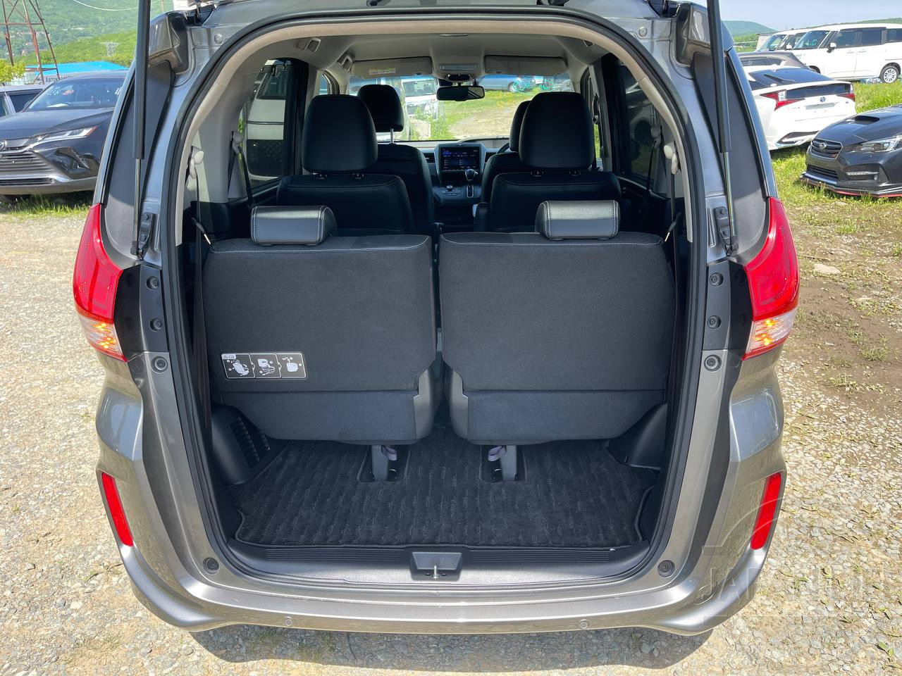 Фото Honda Freed - Japan Life 