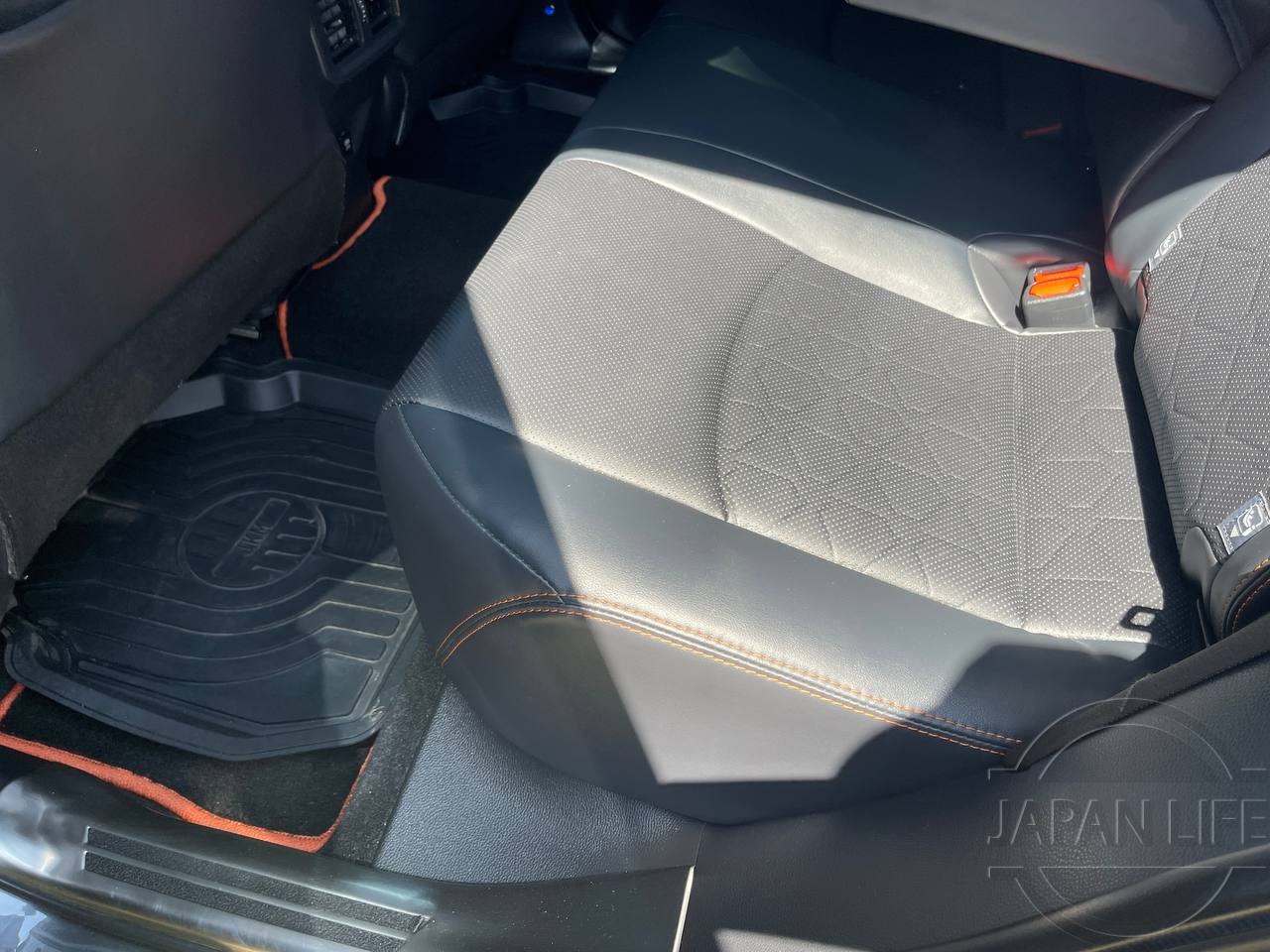 Фото Toyota RAV4 - Japan Life 