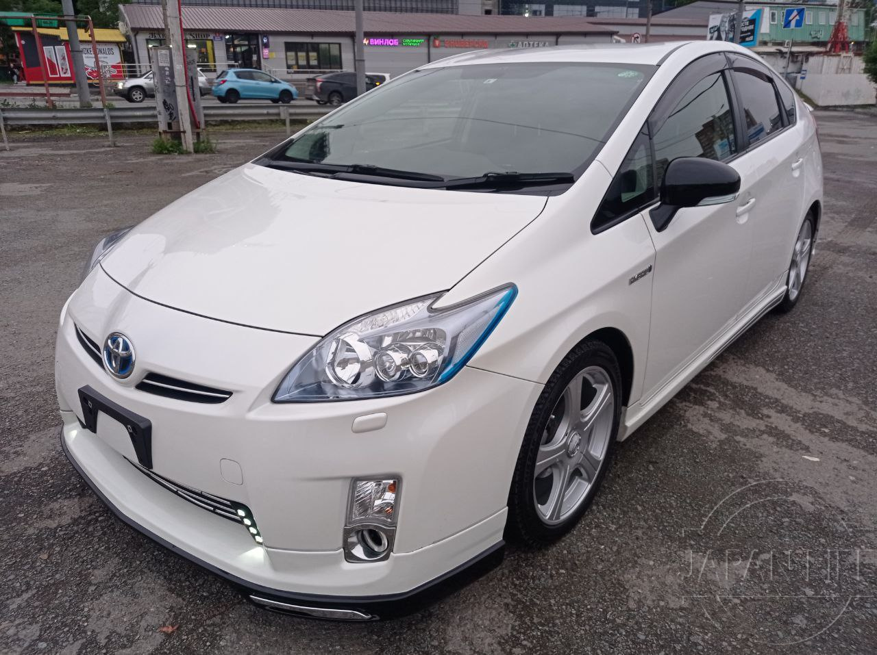 Фото Toyota Prius - Japan Life 