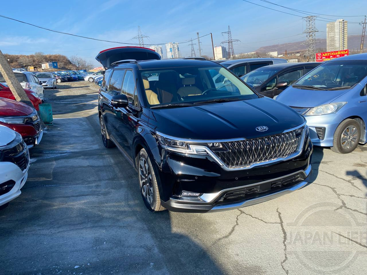 Фото Kia Carnival - Japan Life 