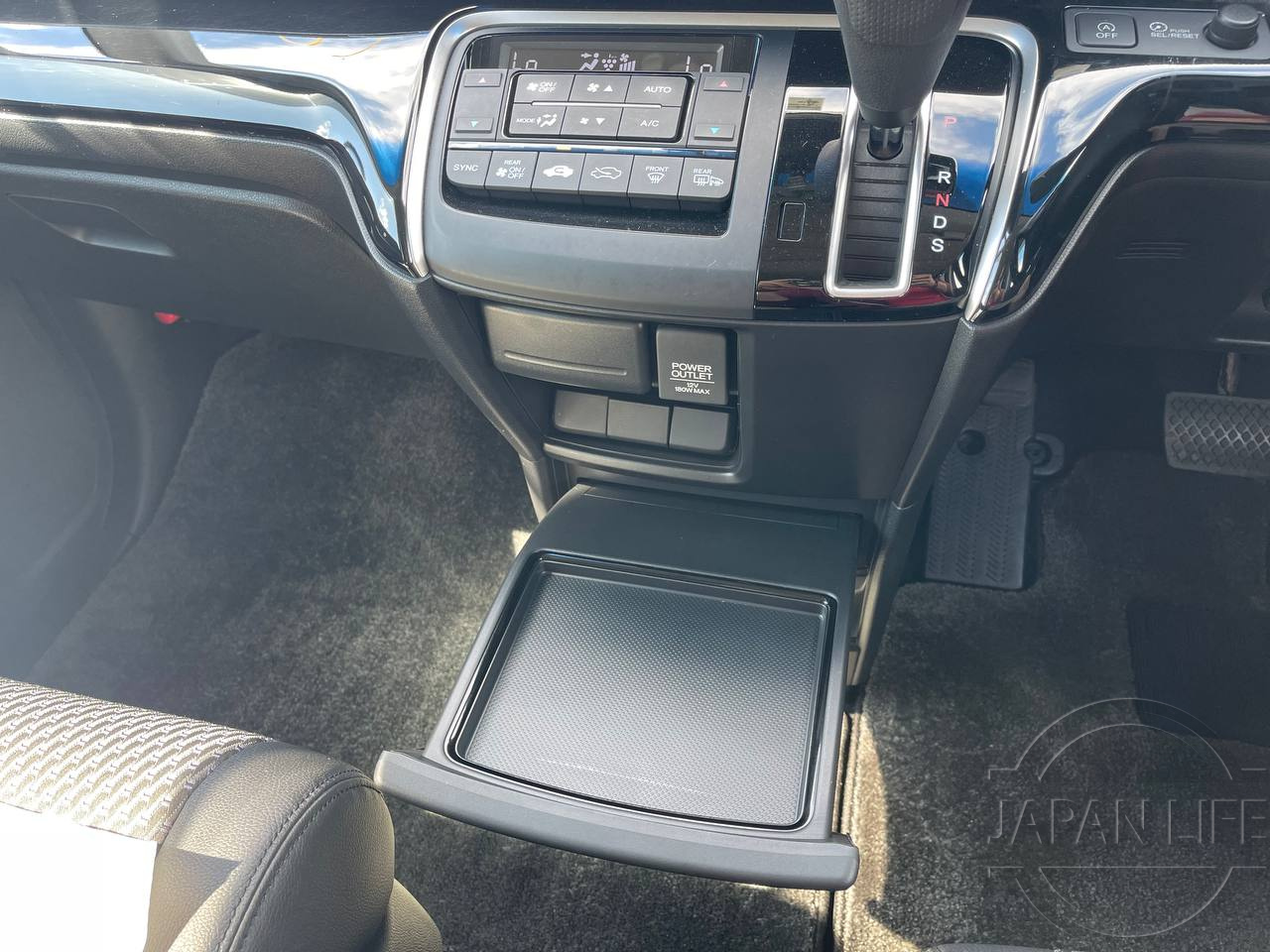 Фото Honda Stepwgn - Japan Life 