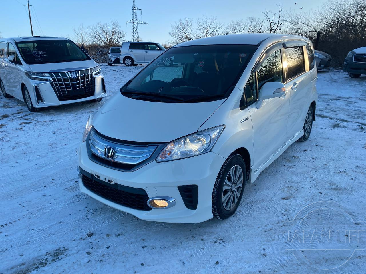 Фото Honda Freed - Japan Life 