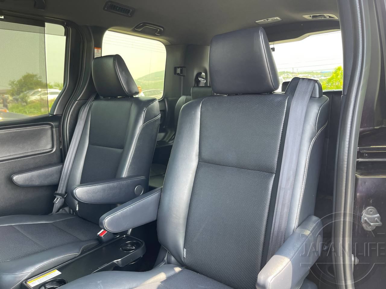 Фото Toyota Esquire - Japan Life 