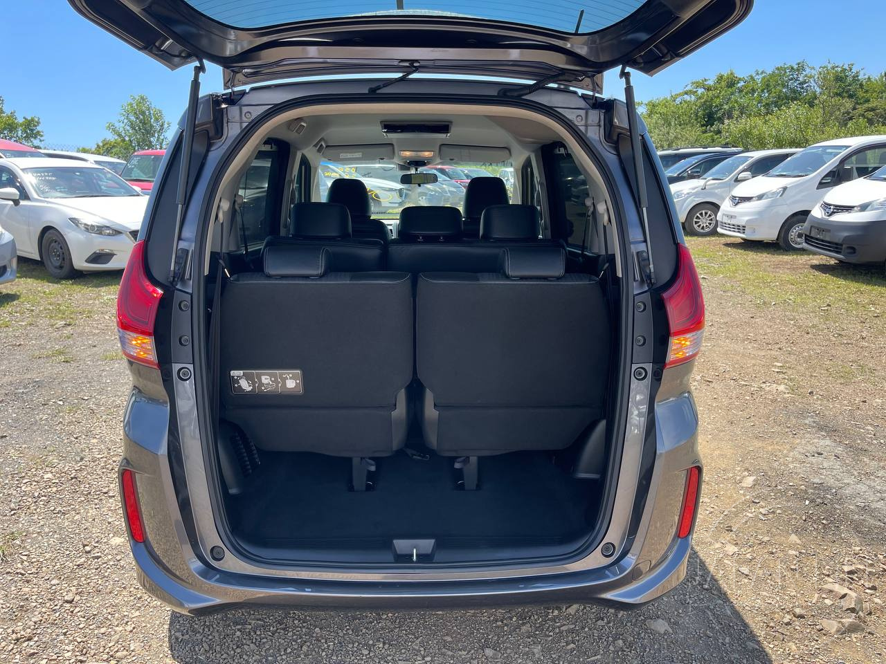 Фото Honda Freed - Japan Life 