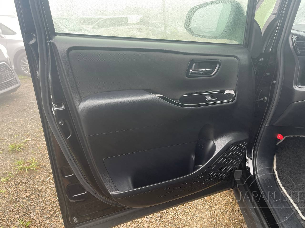 Фото Toyota Voxy - Japan Life 