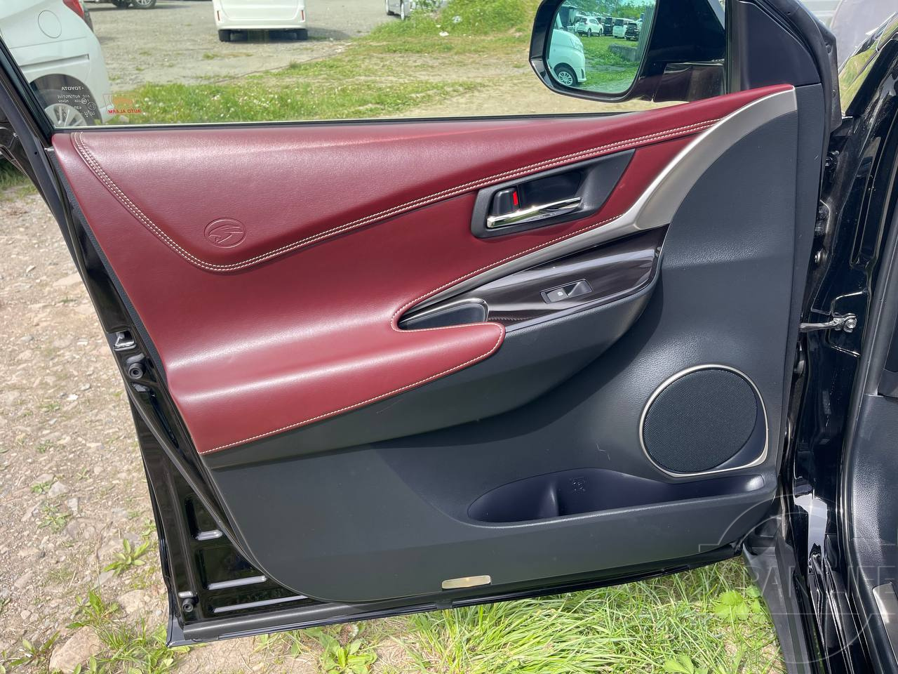 Фото Toyota Harrier - Japan Life 