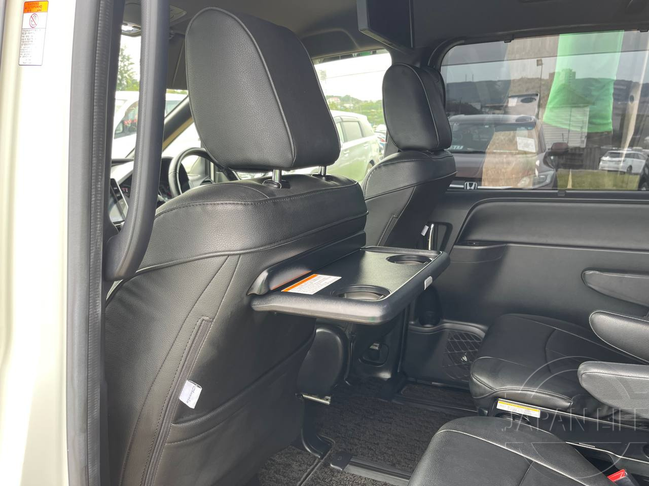 Фото Toyota Noah - Japan Life 