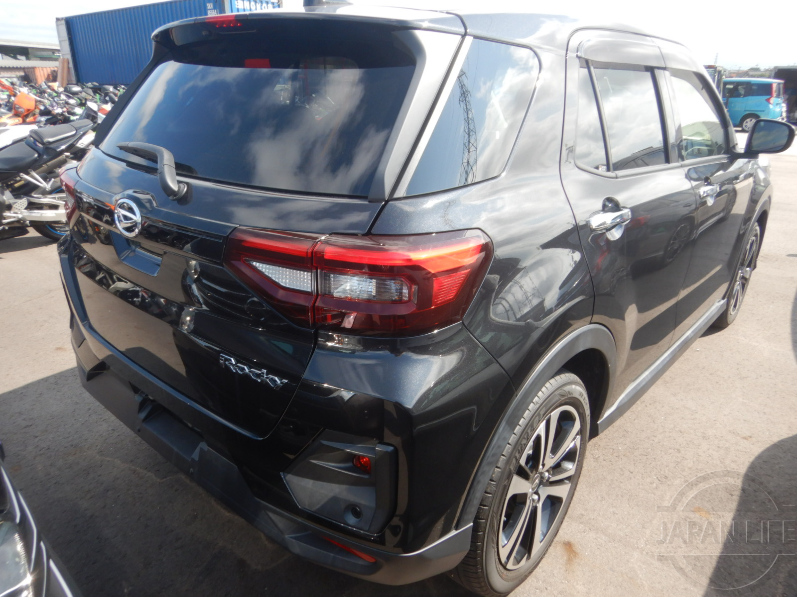 Фото Daihatsu Rocky - Japan Life 