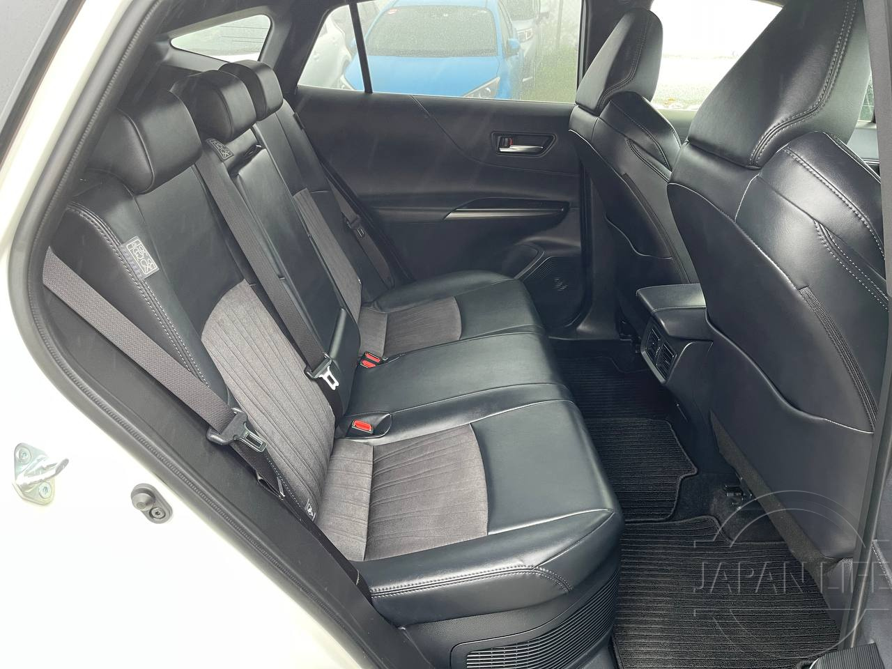 Фото Toyota Harrier - Japan Life 