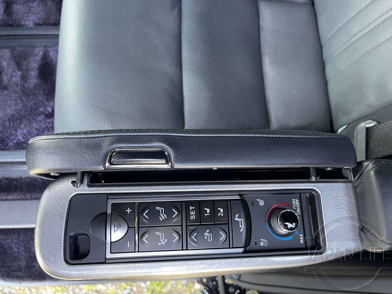 Фото Toyota Alphard - Japan Life 