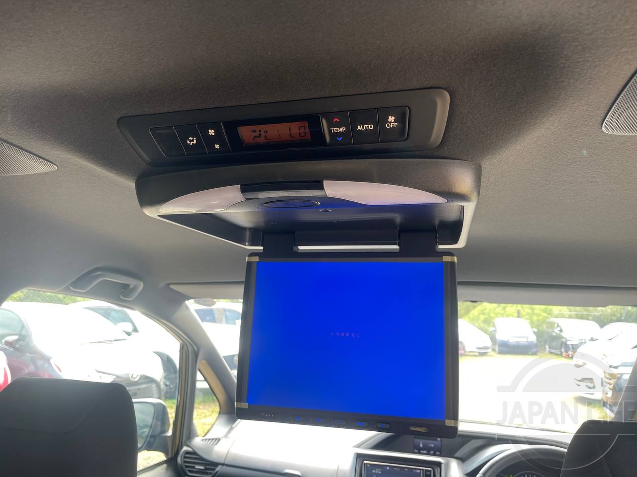 Фото Toyota Voxy - Japan Life 