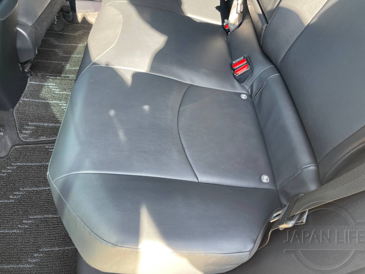 Фото Toyota Prius - Japan Life 