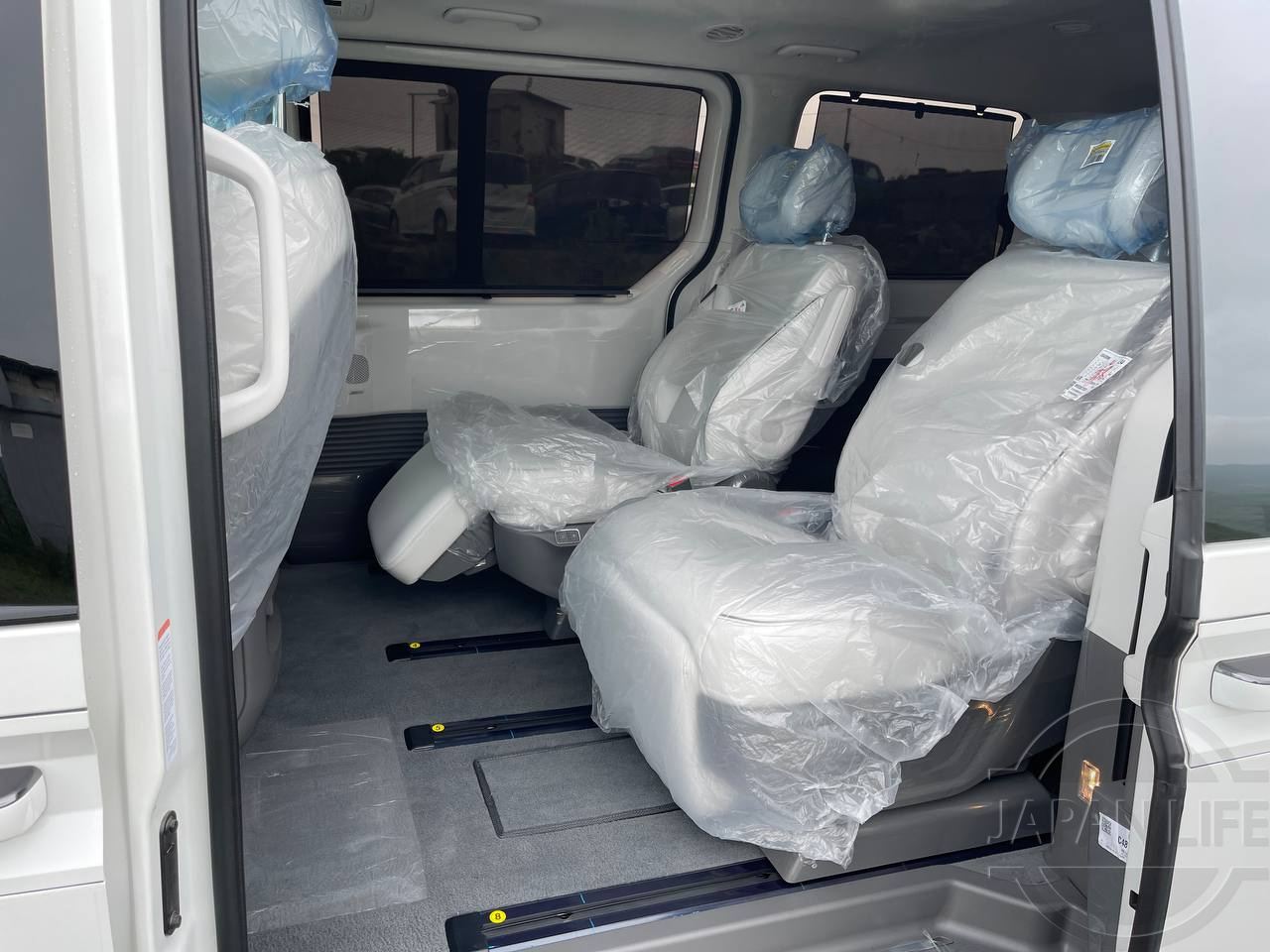 Фото Hyundai Staria - Japan Life 